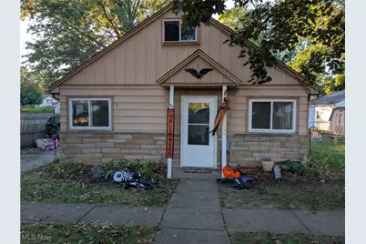 200 Stull Avenue, Akron, OH 44312 - Photo 1