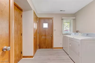 13690 W 130th Street, Strongsville, OH 44136 - Photo 18