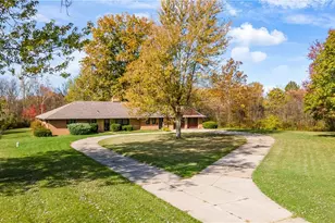 13690 W 130th St, Strongsville, OH 44136 - Photo 2