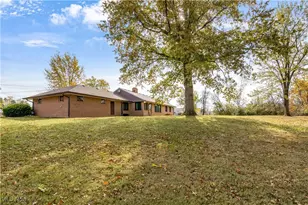 13690 W 130th St, Strongsville, OH 44136 - Photo 30