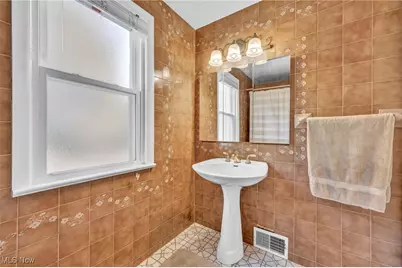 30603 Crescent, Willowick, OH 44095 - Photo 20