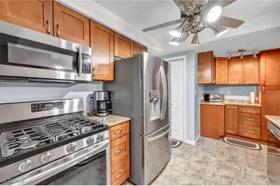 30603 Crescent, Willowick, OH 44095 - Photo 12