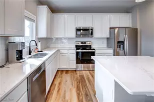 23567 Victory Ln, Columbia Station, OH 44028 - Photo 8