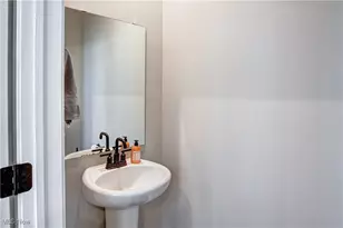 23567 Victory Ln, Columbia Station, OH 44028 - Photo 4