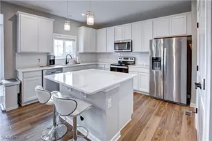 23567 Victory Ln, Columbia Station, OH 44028 - Photo 6