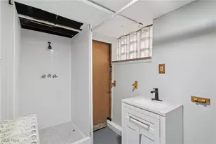 748 Chalker St, Akron, OH 44310 - Photo 20