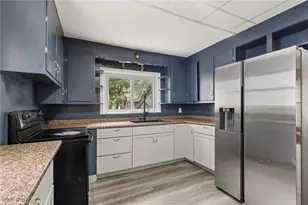 748 Chalker St, Akron, OH 44310 - Photo 10