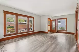 748 Chalker St, Akron, OH 44310 - Photo 6