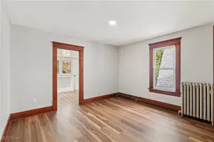 748 Chalker St, Akron, OH 44310 - Photo 32