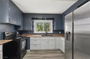 748 Chalker St, Akron, OH 44310 - Photo 12