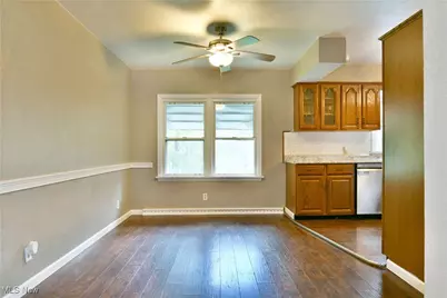 219 N Maryland Avenue, Youngstown, OH 44509 - Photo 10