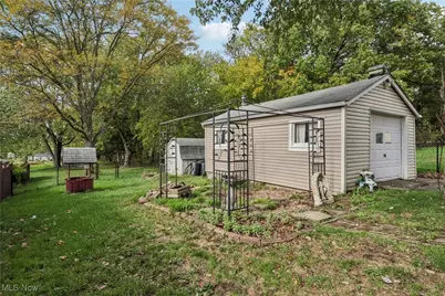 1674 Betz Drive, Akron, OH 44306 - Photo 28