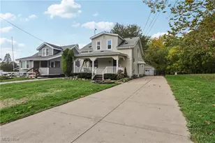 1674 Betz Dr, Akron, OH 44306 - Photo 4