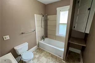 332 Pine St, Zanesville, OH 43701 - Photo 18