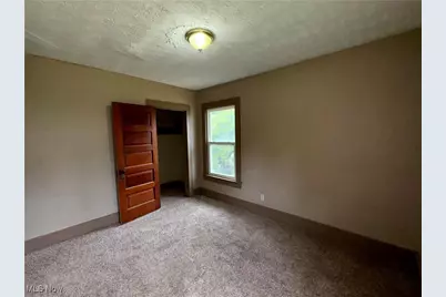 332 Pine Street, Zanesville, OH 43701 - Photo 16