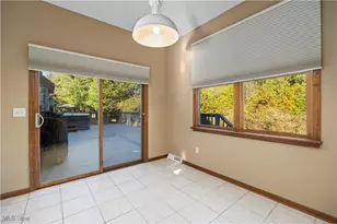 1095 Arrowhead Dr, Vermilion, OH 44089 - Photo 10