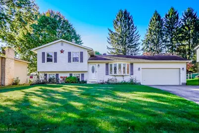 2982 Fair Oaks Drive, Norton, OH 44203 - Photo 1