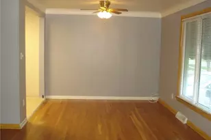 2253 E 290th St, Wickliffe, OH 44092 - Photo 4