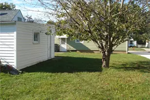 2253 E 290th St, Wickliffe, OH 44092 - Photo 16