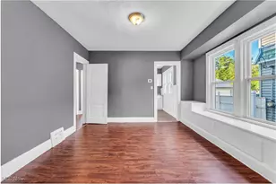 414 E 147th St, Loveland, OH 44110 - Photo 8