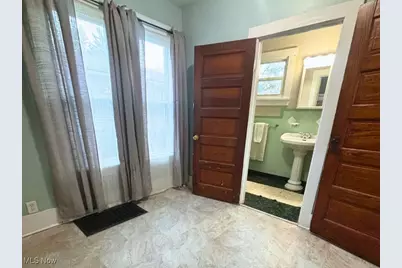 132 31st Street SW, Barberton, OH 44203 - Photo 16