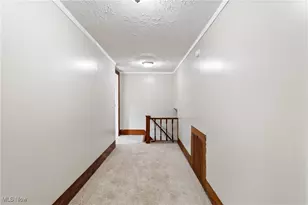 132 31st St SW, Barberton, OH 44203 - Photo 22