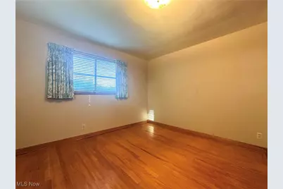 703 Melwood Drive NE, Warren, OH 44483 - Photo 22