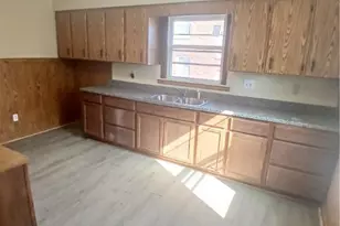 1351 Douglas Ave, Youngstown, OH 44502 - Photo 10