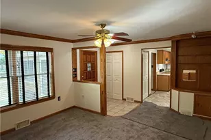 210 Luary Dr, Painesville, OH 44077 - Photo 4