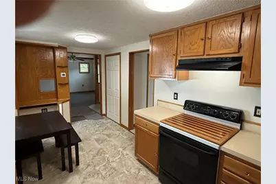 210 Luary Drive, Painesville, OH 44077 - Photo 10