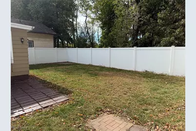 210 Luary Drive, Painesville, OH 44077 - Photo 34