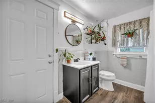 218 Cornell Ave, Elyria, OH 44035 - Photo 18