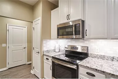 3164 Old Mill Drive, Cuyahoga Falls, OH 44223 - Photo 12