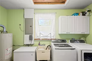 8224 Dartmoor Rd, Mentor, OH 44060 - Photo 14