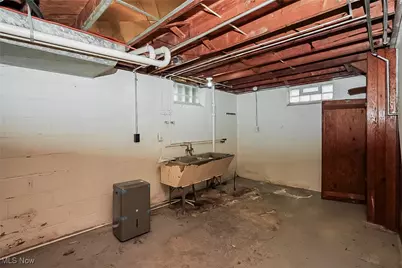 24891 Zeman Avenue, Euclid, OH 44123 - Photo 18