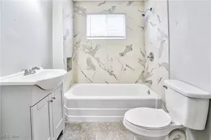 2215 W 105th St, Loveland, OH 44102 - Photo 14