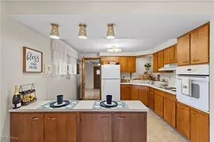 567 Sealock Ave, Steubenville, OH 43952 - Photo 14