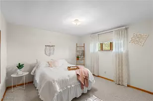 567 Sealock Ave, Steubenville, OH 43952 - Photo 22