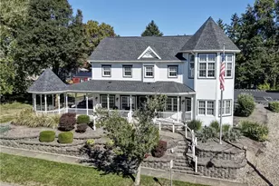 205 Main St, Sugarcreek, OH 44622 - Photo 1