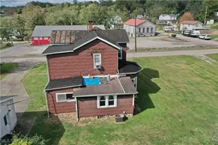 705 Main St, Pennsboro, WV 26415 - Photo 4