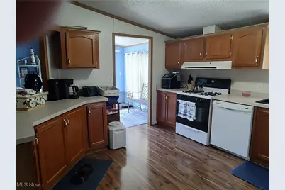 322 Morgan Terrace, Roaming Shores, OH 44084 - Photo 12