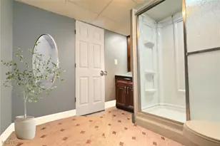 677 N State St, Painesville, OH 44077 - Photo 8