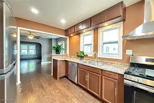 677 N State St, Painesville, OH 44077 - Photo 12