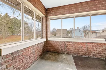 203 Glamorgan Street, Alliance, OH 44601 - Photo 26