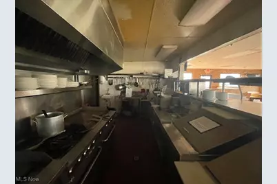 3020 Harrisburg Road NE, Canton, OH 44705 - Photo 12