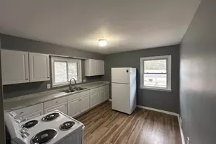 3071 E Waterloo Rd, Akron, OH 44312 - Photo 4