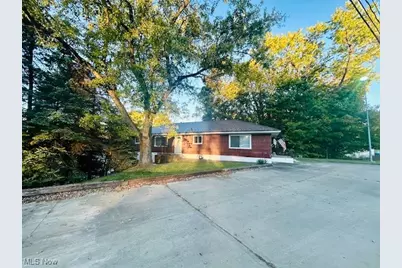 3071 E Waterloo Road #2, Akron, OH 44312 - Photo 1