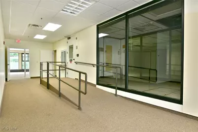 108 Main Avenue SW, Warren, OH 44481 - Photo 8