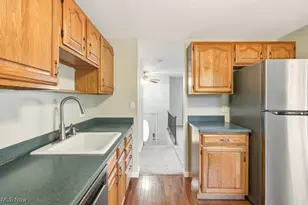 10269 Smugglers Cove, Aurora, OH 44202 - Photo 8