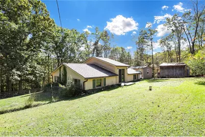 852 Wallace Road, Little Hocking, OH 45742 - Photo 4